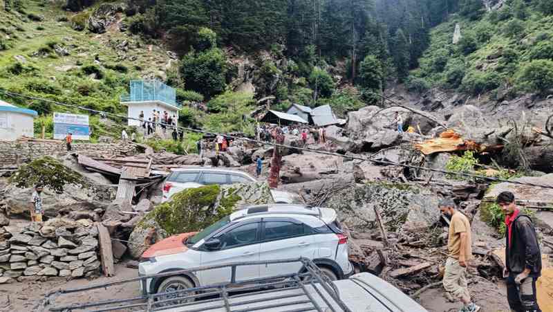 Kishtwar Cloudburst Live: बादल फटा तो कहर बनकर टूटा, 38 की मौत, 200 से अधिक लापता