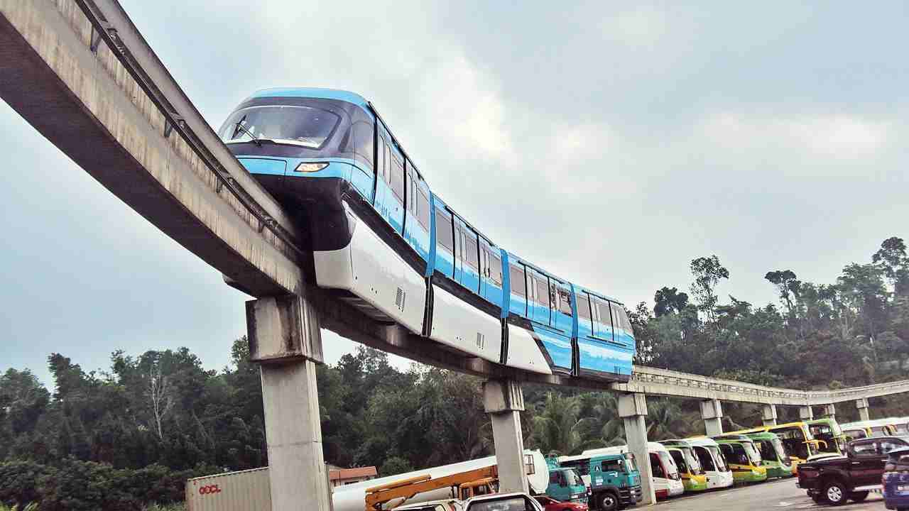 Mumbai Monorail Failure: बार-बार हादसे और तकनीकी खराबी से क्यों बनी ‘सफेद हाथी’?