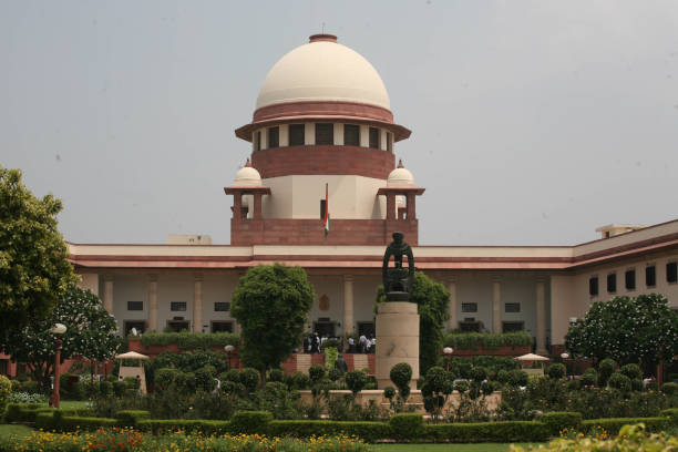 Supreme Court On SIR: सुप्रीम कोर्ट की दो टूक — आधार और वोटर ID, नागरिकता साबित नहीं करते