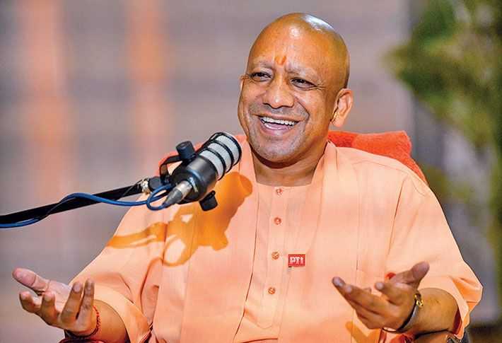 Rojgar Mahakumbh 2025: यूपी में सैकड़ों कंपनियों का जमावड़ा, युवाओं के लिए खुलेंगे सुनहरे अवसर