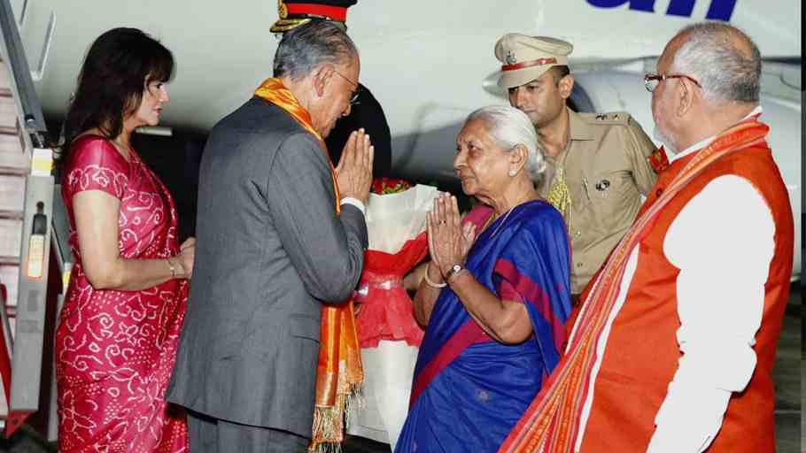 Mauritius PM In Kashi