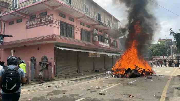Nepal Protest: बॉर्डर तक पहुंची नेपाल हिंसा, गौरीफंटा सीमा सील, भारतीय एजेंसियां हाई अलर्ट पर