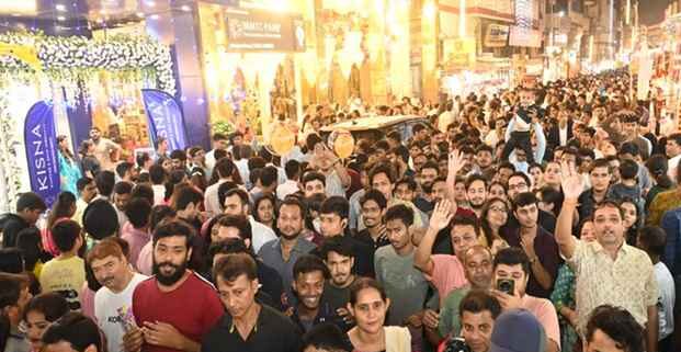 Diwali Sales 2025: व्यापारियों की झोली भरी, 3,500 करोड़ का कारोबार