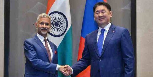 Mongolia President खुरेलसुख उखना पहुंचे दिल्ली, मोदी के साथ करेंगे द्विपक्षीय वार्ता