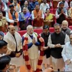 भारत-अमेरिका ट्रेड डील के बाद NDA बैठक में पीएम मोदी का जोरदार स्वागत, सांसदों ने बजाईं तालियां