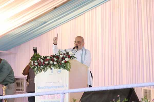 असम पहुंचे गृह मंत्री अमित शाह, वाइब्रेंट विलेजेज कार्यक्रम