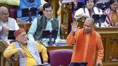 आर्थिक समीक्षा में दावा- पर्यटन उछाल से रोजगार बढ़े, कानून-व्यवस्था सख्त