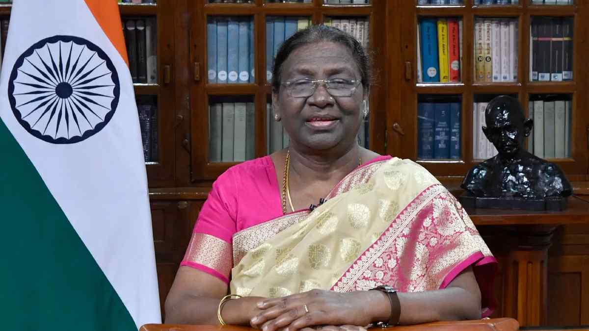 राष्ट्रपति द्रौपदी मुर्मु बोलीं— नैतिकता और आध्यात्मिकता के बिना विकास अधूरा