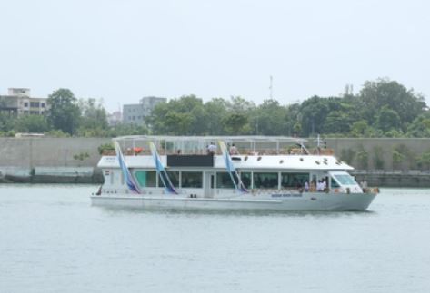लखनऊ में Tourist Cruise