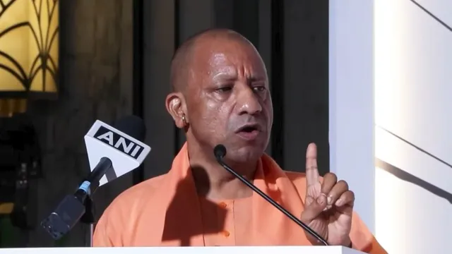 सिंगापुर से योगी का संदेश, डिफेंस मैन्यूफैक्चरिंग बना यूपी का नया ब्रांड