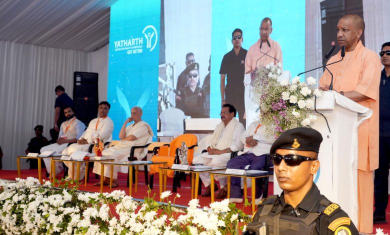 CM योगी का सपा पर निशाना, “पहले वन डिस्ट्रिक्ट-वन माफिया