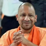 जनता दर्शन में सीएम योगी ने सुनीं 150 लोगों की समस्याएं, अवैध कब्जा करने वालों पर सख्त कार्रवाई के निर्देश