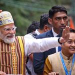 PM मोदी गंगटोक रोड शो: सिक्किम में दिखा जनसैलाब, 4,000 करोड़ की परियोजनाओं की सौगात आज