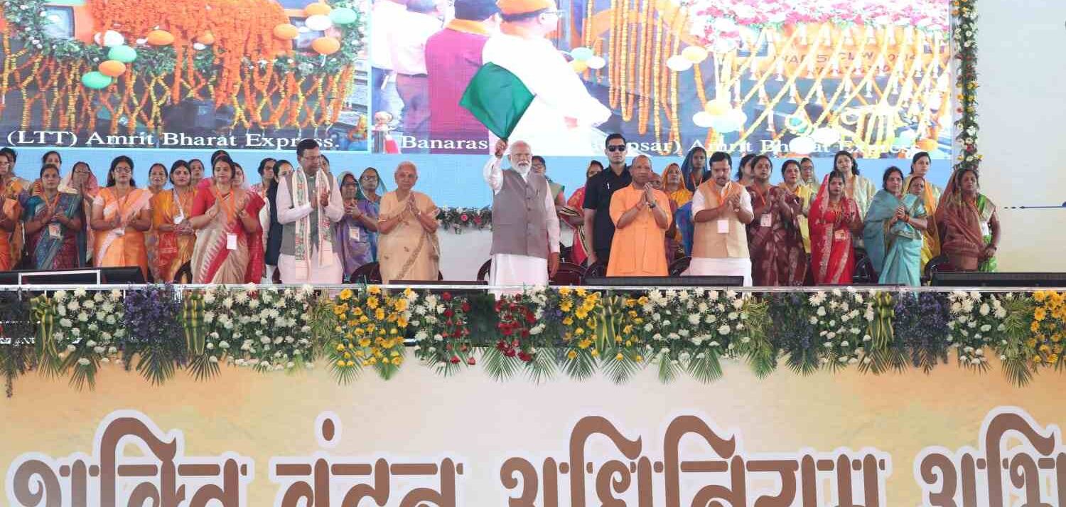 काशी विकास परियोजनाएं, पीएम मोदी ने वाराणसी को दी 6,332 करोड़ की 163 परियोजनाओं की सौगात