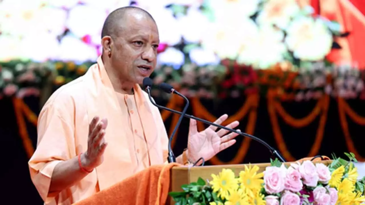CM योगी ने लंबित मामलों के निस्तारण का अभियान चलाने के दिए निर्देश
