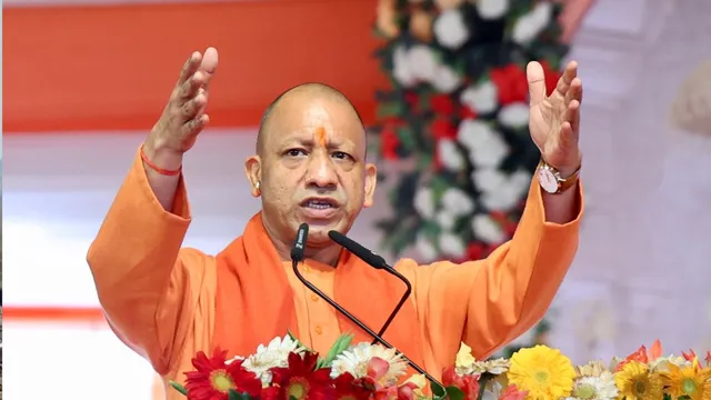 CM योगी बोले- 2017 से पहले यूपी को शक की नजर से देखते थे, आज दुनिया स्वागत करने को तैयार