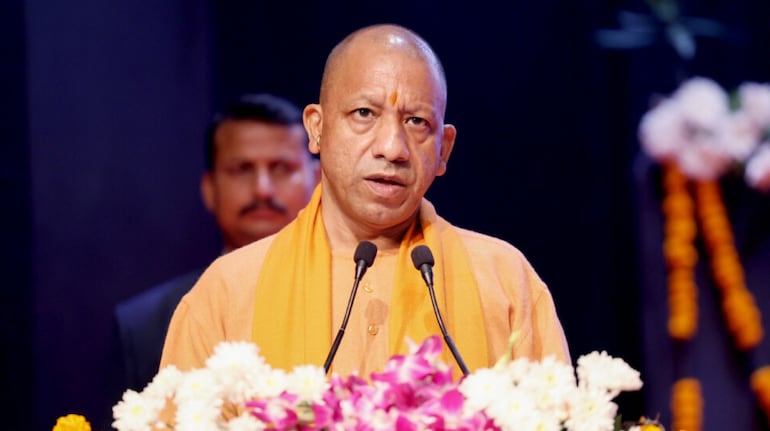 प्रयागराज में सीएम योगी ने देखा स्वदेशी हथियारों का दम