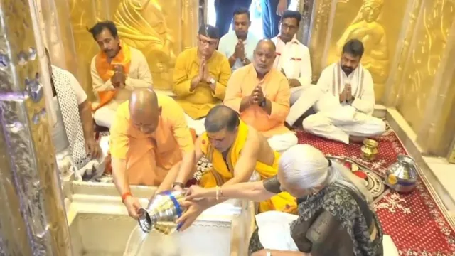 सोमनाथ स्वाभिमान पर्व में शामिल हुए राज्यपाल आनंदी बेन और CM योगी