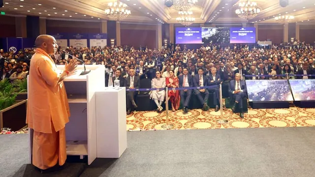‘अब यूपी को बुलेट ट्रेन की रफ्तार से आगे बढ़ाने की बारी’, CII बिजनेस समिट में बोले CM योगी