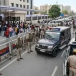 NEET UG 2026: परीक्षा से पहले यूपी पुलिस हाई अलर्ट पर, 59 जिलों में अतिरिक्त बल तैनात, सोशल मीडिया पर कड़ी नजर