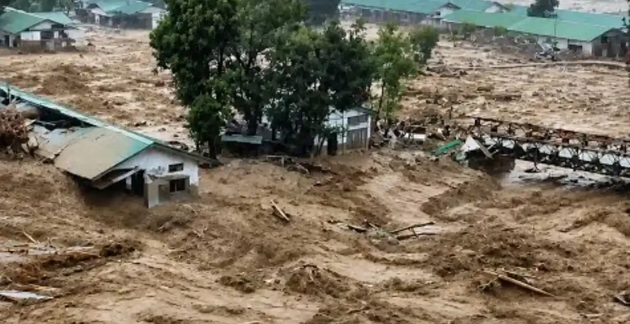 अरुणाचल प्रदेश में बाढ़ का कहर जारी, IMD का रेड अलर्ट
