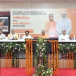 घटिया सड़क निर्माण पर सख्त हुए सीएम योगी, बोले- गड़बड़ी करने वाले अधिकारी और ठेकेदार जाएंगे जेल