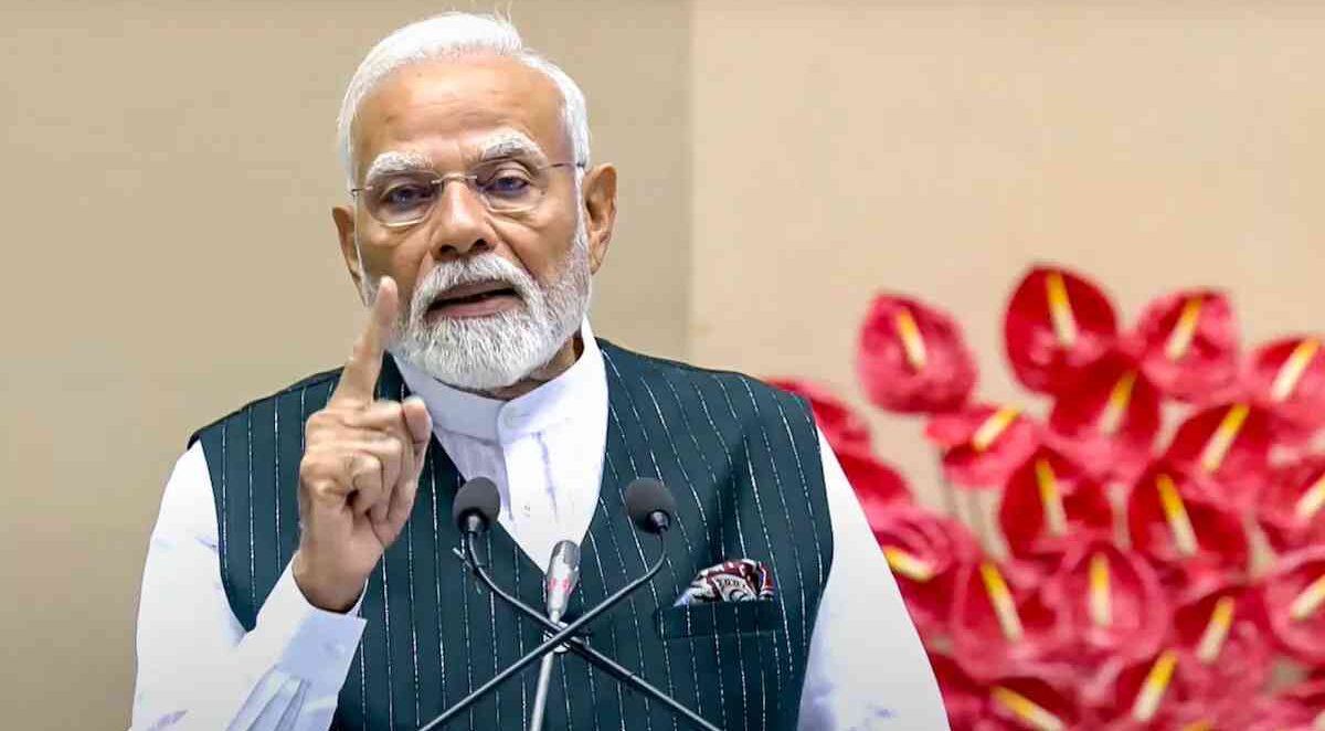 युवा IAS अधिकारियों को पीएम मोदी ने बताया राष्ट्र निर्माण का मूलमंत्र