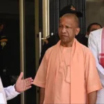 यूनिवर्सिटी भवन हैंडओवर में देरी पर भड़के सीएम योगी, पीडब्ल्यूडी अधिकारियों के खिलाफ कार्रवाई के निर्देश