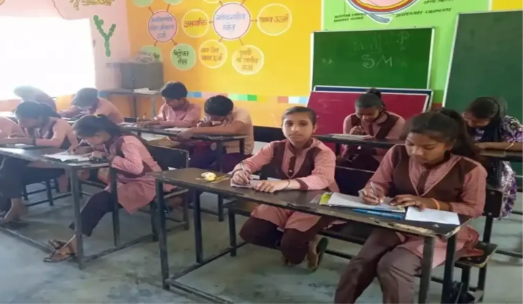 यूपी के स्कूलों में ग्रीष्मकालीन अवकाश बढ़ा, अब 20 मई से 24 जून तक रहेंगी गर्मी की छुट्टियां