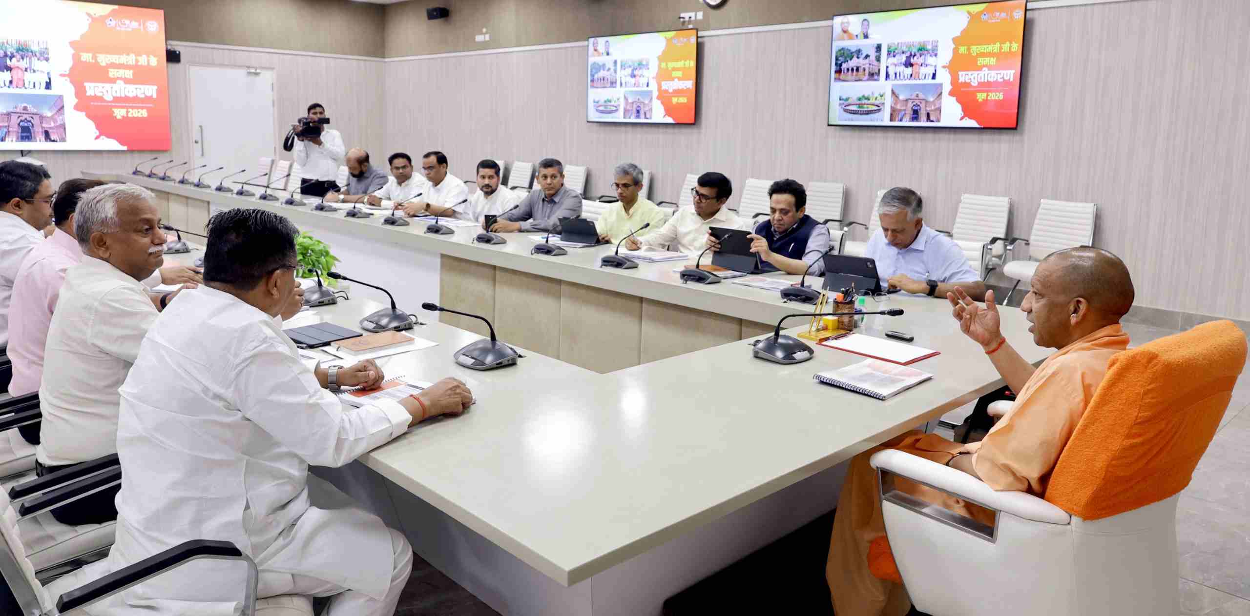 यूपी पर्यटन को मिलेगी नई रफ्तार, नीम करोली बाबा सर्किट और बुंदेलखंड फोर्ट सर्किट के विकास