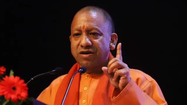 रजिस्ट्री कार्यालयों में बढ़ेगी पारदर्शिता, तकनीक आधारित सेवाओं पर जोर; सीएम योगी