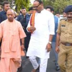 लखनऊ अग्निकांड के बाद सख्त हुए सीएम योगी, LDA वीसी को तलब कर मांगी अवैध निर्माणों पर पूरी रिपोर्ट