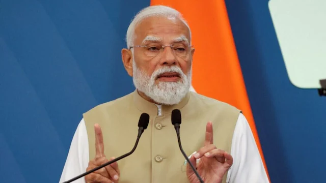 शिक्षा से रोजगार तक पीएम मोदी ने गिनाईं उपलब्धियां