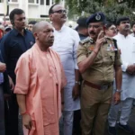 लखनऊ अग्निकांड: सीएम योगी ने रद्द किए सभी कार्यक्रम, अधिकारियों से तलब की रिपोर्ट; लापरवाही पर गिर सकती है गाज