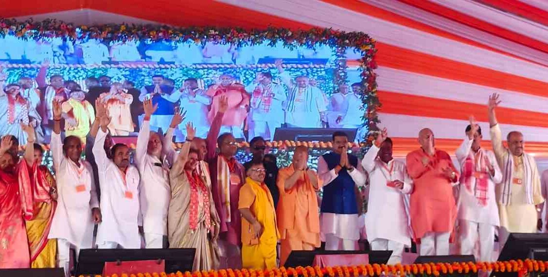 CM योगी उरई दौ, बोले- बदल गई बुंदेलखंड की तस्वीर