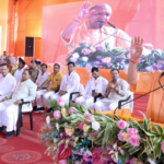 CM योगी ने मैनपुरी में लिया मुलायम सिंह यादव का नाम, बोले- अखिलेश को नहीं मिली फुर्सत; सैफई मेडिकल प्रोजेक्ट पर घेरा