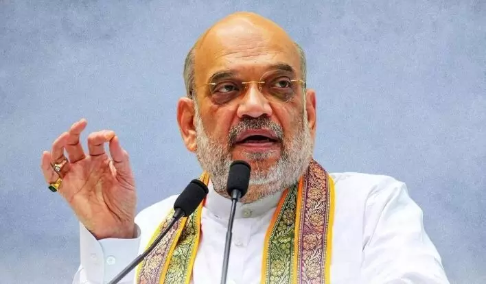अमित शाह ने महाराष्ट्र, गुजरात और जम्मू-कश्मीर के मुख्यमंत्रियों से की बात