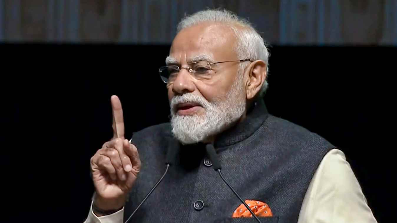 पीएम मोदी ने की यूपी की तारीफ, बोले- 'एक पेड़ मां के नाम'