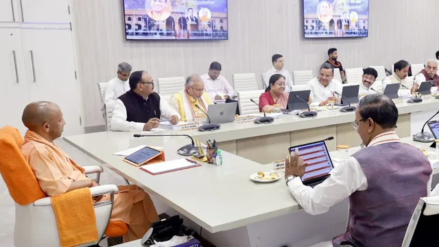 मुख्यमंत्री जोखिम प्रबंधन एवं पशुधन बीमा योजना को योगी कैबिनेट की मंजूरी