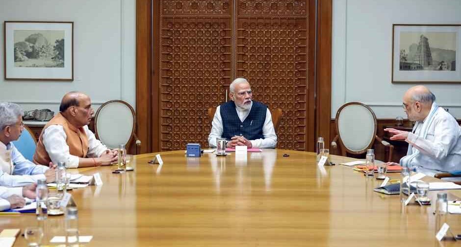 मोदी कैबिनेट के बड़े फैसले, पीएम किसान योजना को 5 साल का विस्तार