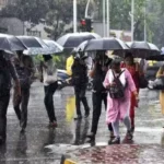 यूपी में मानसून ने पकड़ी रफ्तार, आज 19 जिलों में ऑरेंज अलर्ट, कई इलाकों में भारी बारिश की चेतावनी