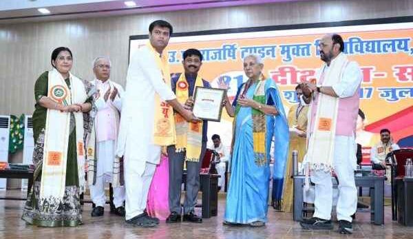 राज्यपाल आनंदीबेन पटेल ने दीक्षांत समारोह में दिया संदेश