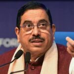 ‘यह मेरे लिए एक नया विषय’, शिक्षा मंत्री का पद संभालने के बाद बोले प्रल्हाद जोशी