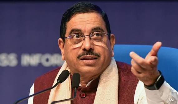 शिक्षा मंत्री का पद संभालने के बाद बोले प्रल्हाद जोशी