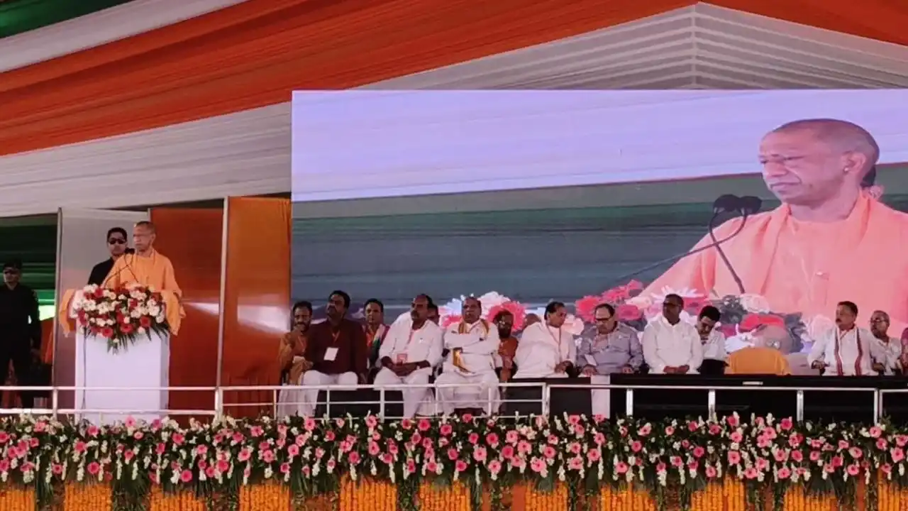 सुलतानपुर में सीएम योगी की इसौली की जनता से अपील, बोले- विकास की रफ्तार के लिए भाजपा विधायक चुनें