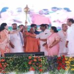 ‘सैफई सिंडिकेट’ पर सीएम योगी का बड़ा हमला, बोले- चाचा-भतीजे की जोड़ी करती थी वसूली, अब युवाओं को मिल रही पारदर्शी नौकरी