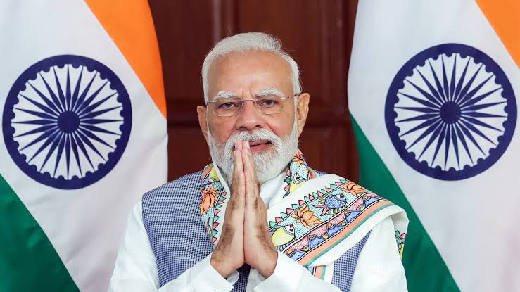 80वें स्वतंत्रता दिवस पर पीएम मोदी ने बलिदानी सपूतों को किया नमन