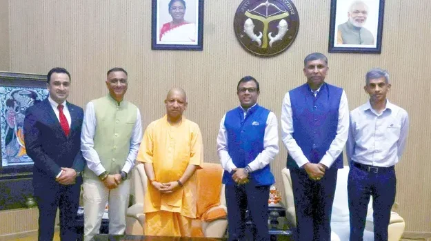 CM योगी से मिले फ्लिपकार्ट के CEO