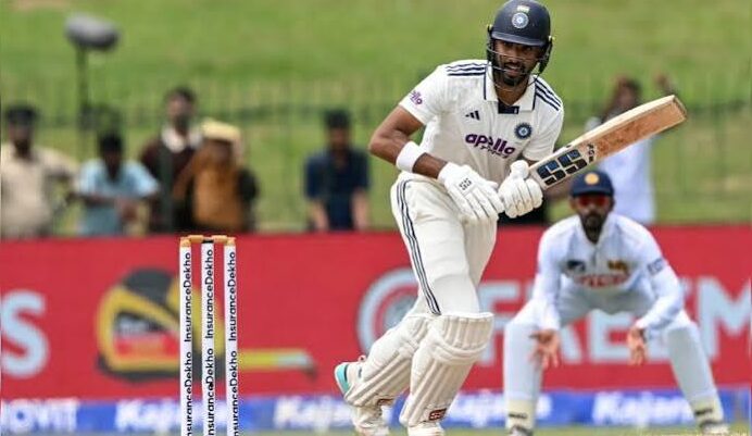IND vs SL, देवदत्त पडिक्कल का श्रीलंकाई गेंदबाजों पर पलटवार