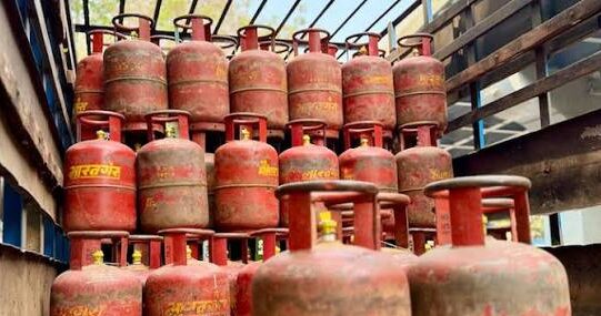 LPG उपभोक्ताओं को बड़ी राहत, e-KYC की अंतिम तारीख 23 अगस्त तक बढ़ी